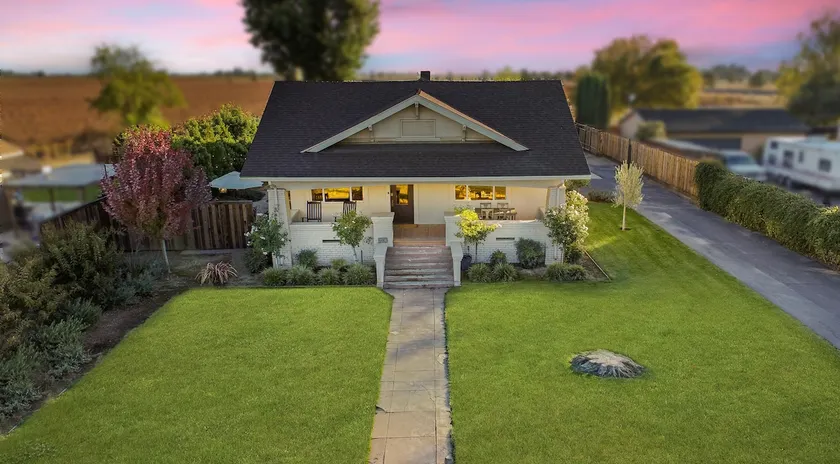 Lodi Wine Country's 1917 Craftsman Bungalow - Image 1