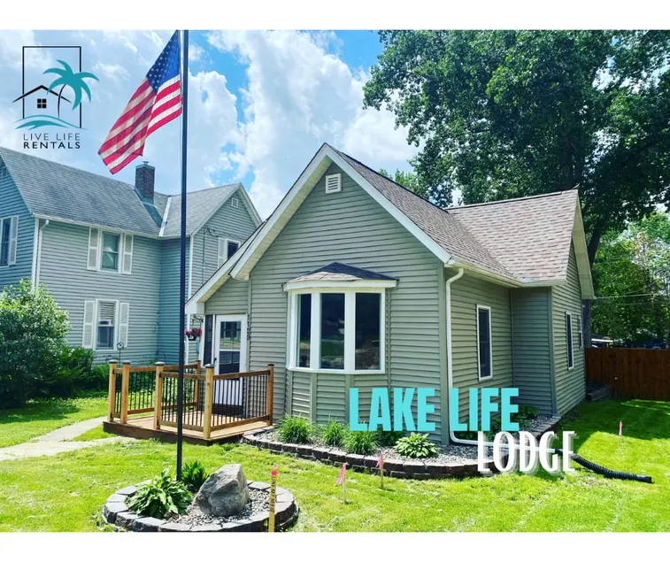 Lake Life Lodge- Downtown Hudson, WI - Image 1