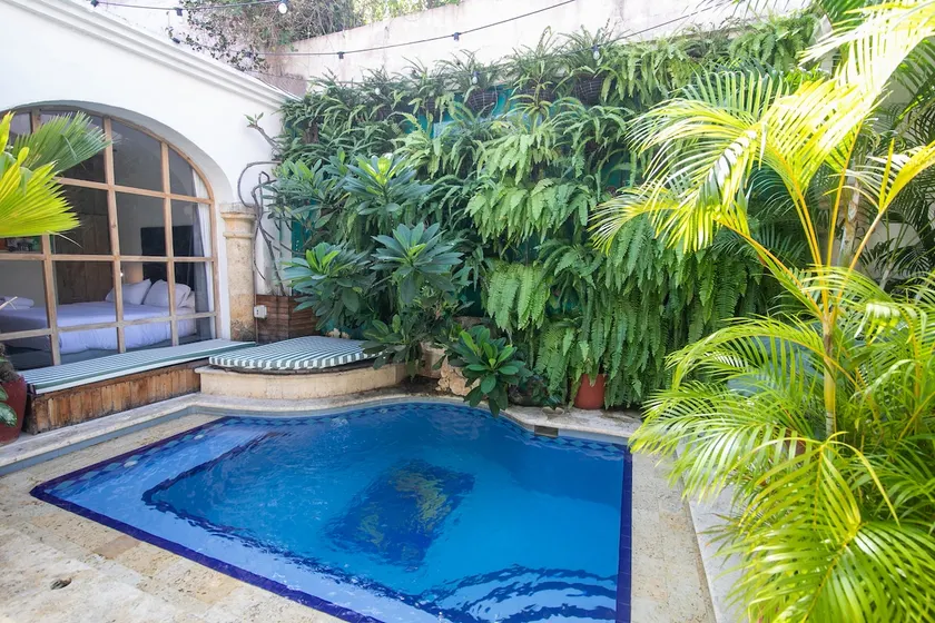 Spectacular 6 Bedroom House in Old City - Image 1