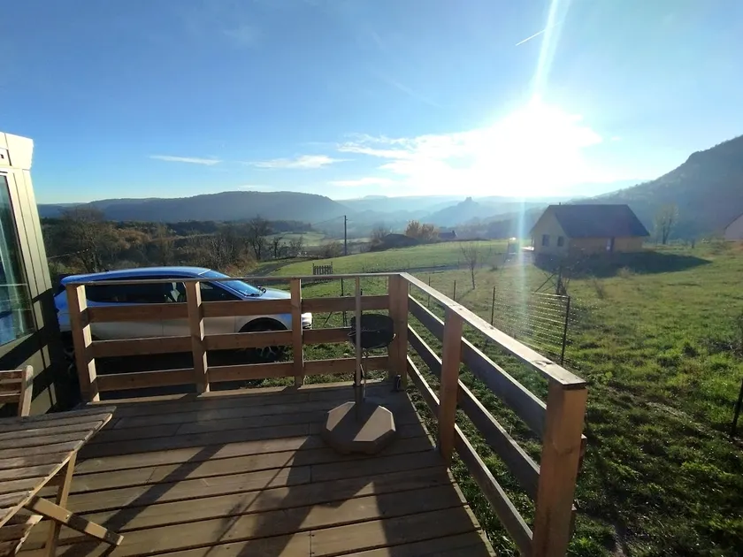 Beautiful cottage with breathtaking views - Image 1