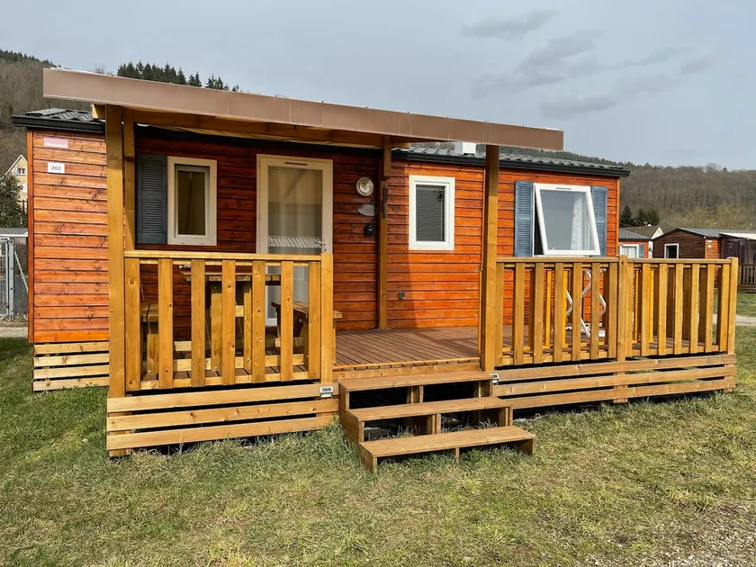Mobile home - Image 1