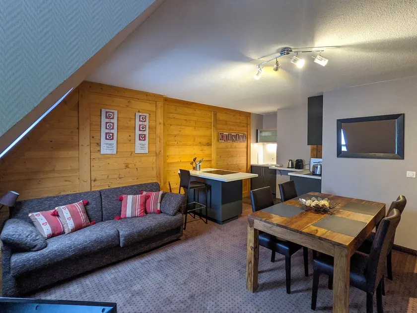 Duplex apartment n°19 with pool access - Image 1