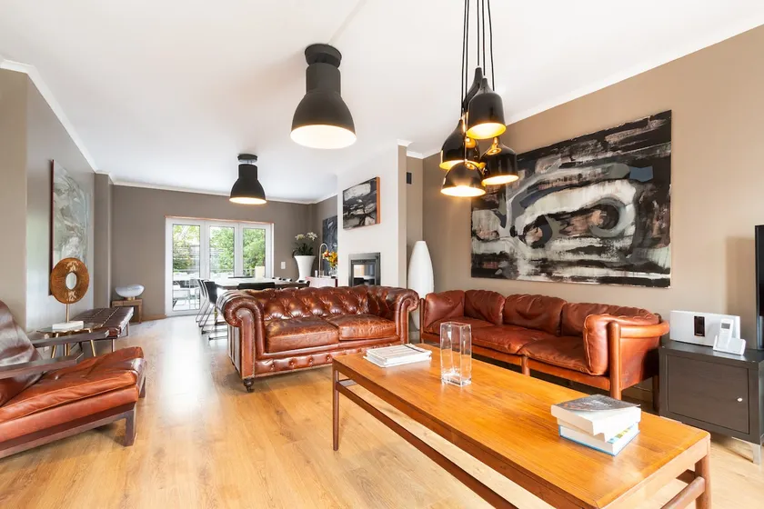 Exquisite Townhouse in Lisbon City Center- PRIVATE GARAGE & TERRACE - Image 1