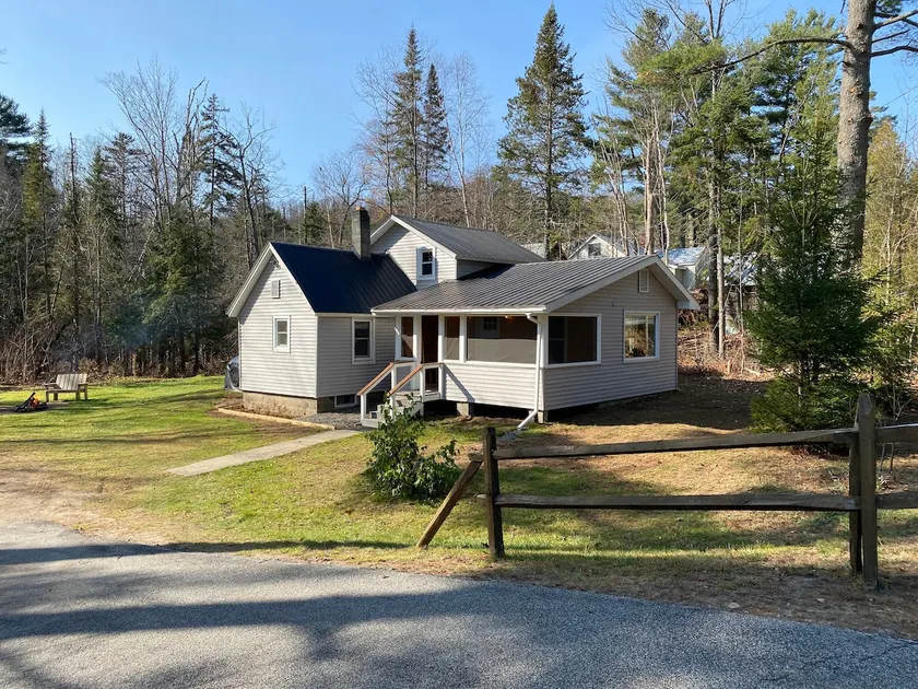 Comfortable Cottage Enjoy the Adirondacks-Sleeps 6 - Image 1