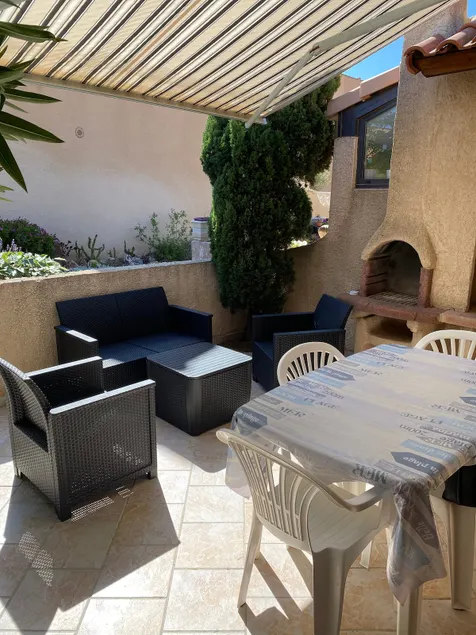 Air-conditioned house 50 m from the beach - Image 1