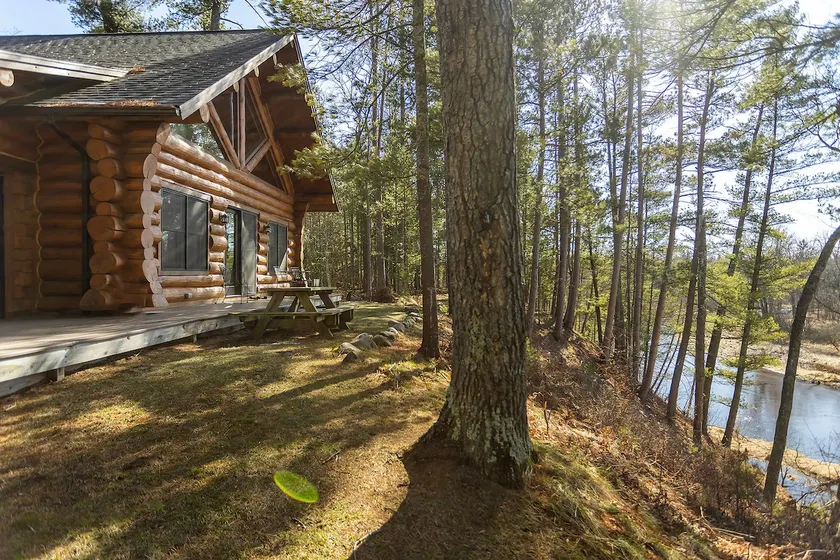 Log Cabin with amazing view of the Pere Marquette - Image 1