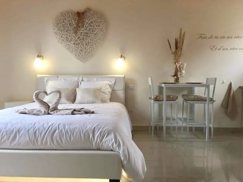 Amour & Spa - Image 1