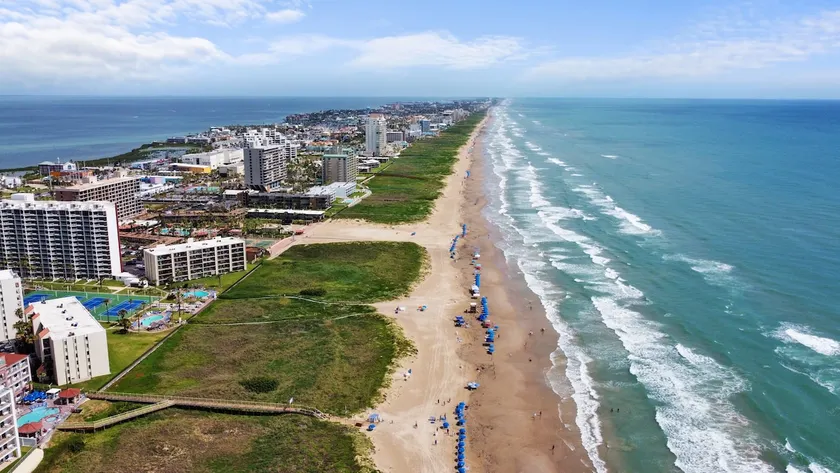 Wonderful Three Bedroom Condo Partial Ocean Views - Image 1