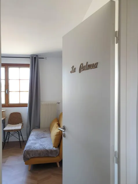 Charming garden studio near Paris La Defense - Image 1