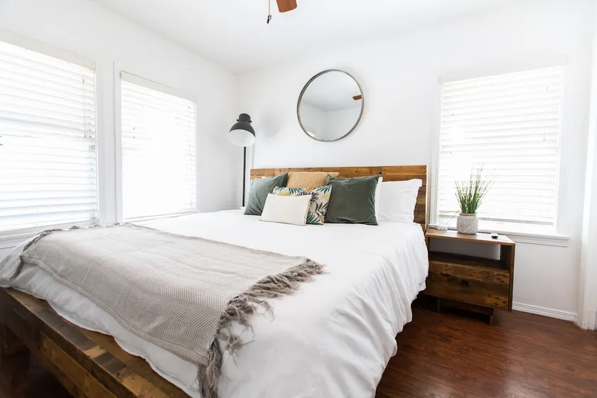Cozy home, LONG TERM AVAIL. Wi-Fi, Washer/Dryer - Image 1