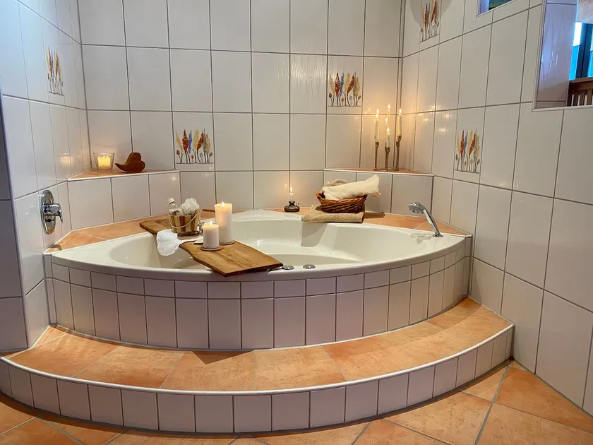 Wellness suite with private sauna and hot tub - Image 1