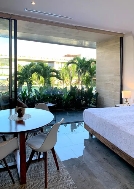 Naay Top Studio E202/ 2Pools+2Gym+Spa+100mbps - Image 1
