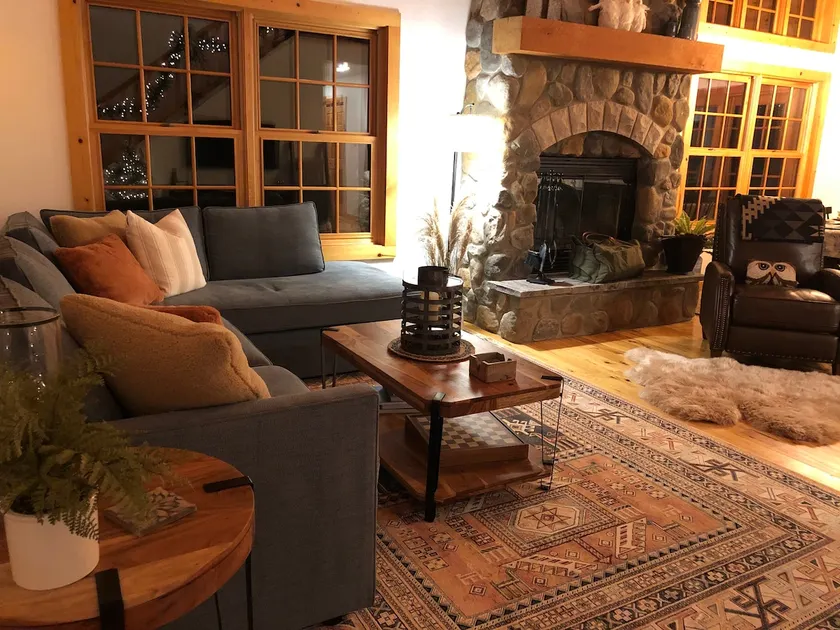 Serene, cozy cottage in the woods - Image 1