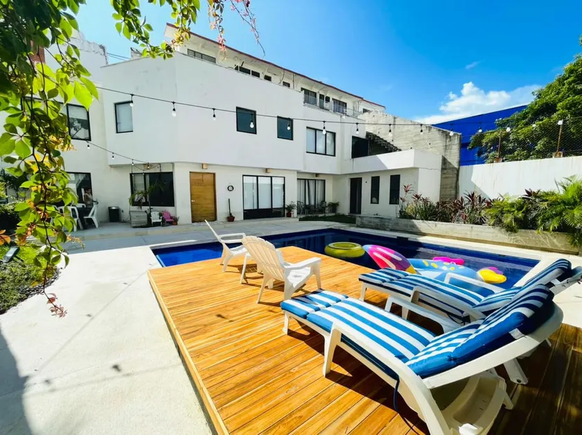 Private house, great location, 30 meters from the beach - Image 1