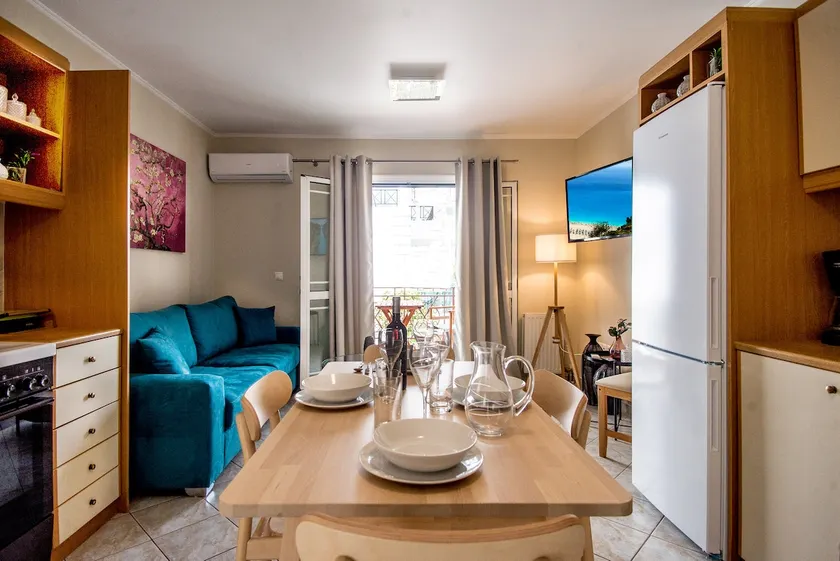 Elena's apartment 3 - Image 1