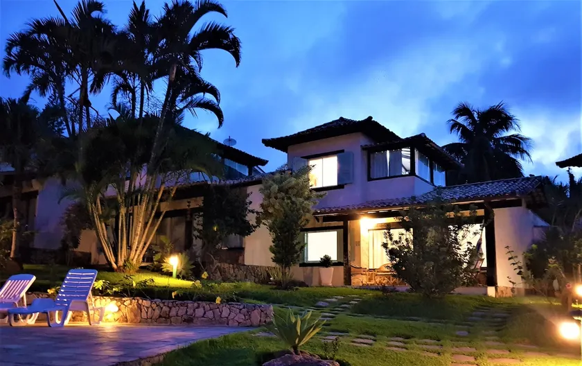 Beach House in João Fernandes - Condominium. - Image 1