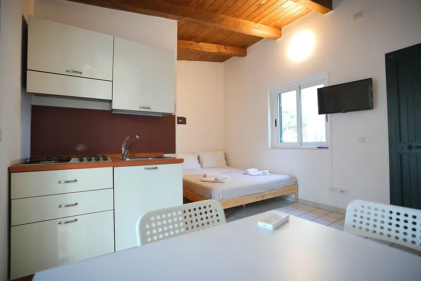 Beachfront bungalow for two people - Image 1