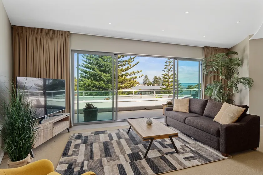 Ocean View Penthouse by Ready Set Stay- Coastal Amazing Views & WIFI - Image 1