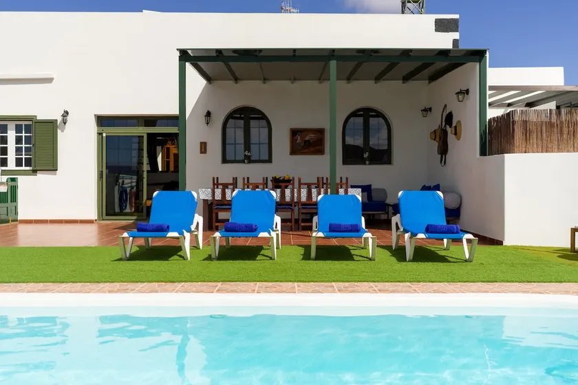 Pico Partido villa heated pool - Image 1