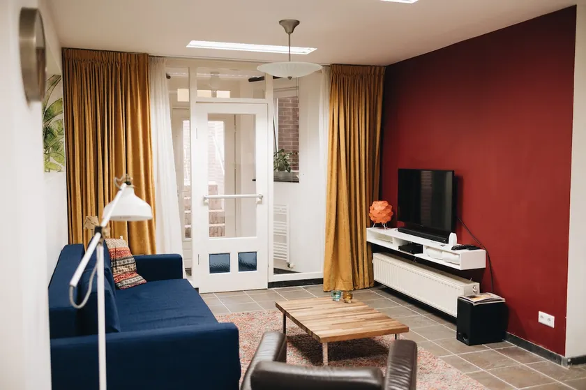 Independent Basement Apartment - Image 1