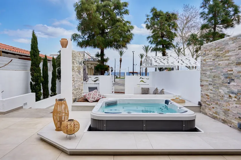 Sia Mare Seaside Apartments - Image 1