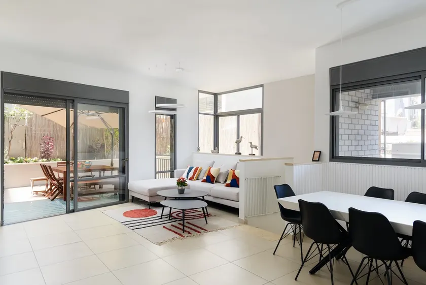 Mamad Modern & Elegant Duplex Xl Patio By Feelhome - Image 1