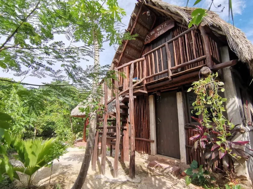 Uh Najil Dzul. Cabin: Foreigner's house - Image 1