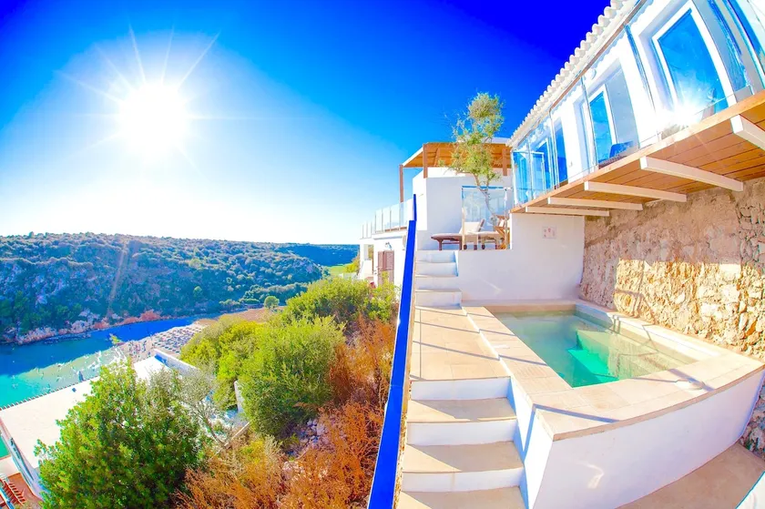 Villa mit Garten, Terrasse und Grill | Perfekt für die Arbeit von Zuhause - Image 1