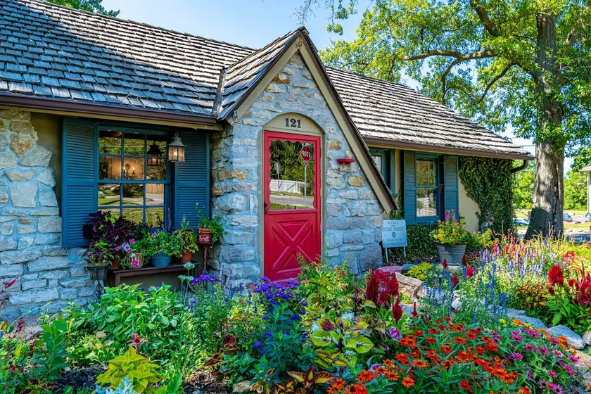 Columbia’s Most Beloved Historic Home! - Image 1