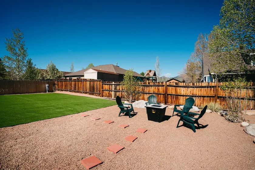 Family-friendly | Hot tub | Minutes from downtown - Image 1