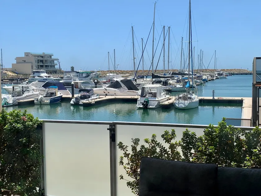 Mariners Cove Mindarie ~ Luxe Marina Waterfront - Image 1