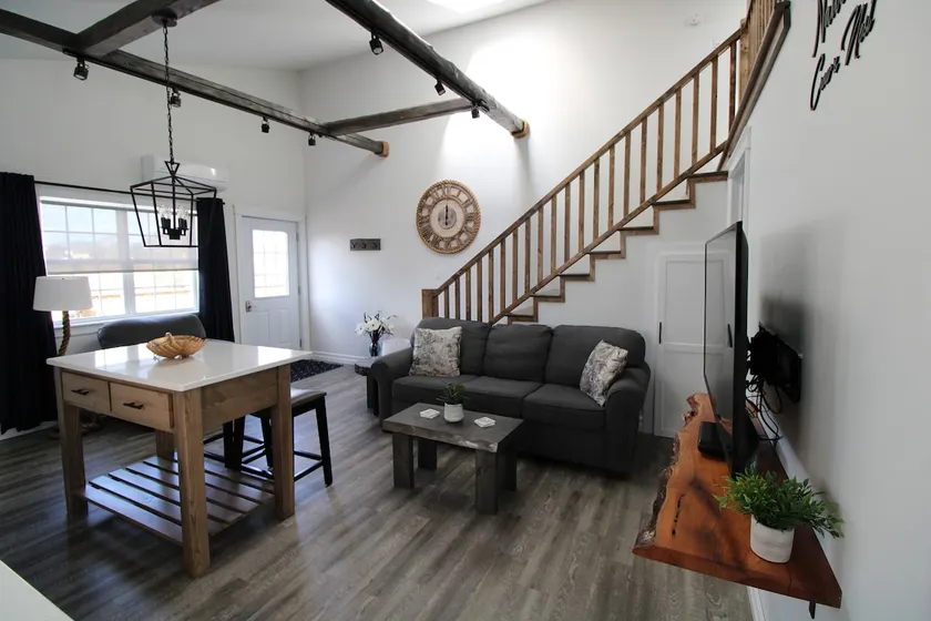 Crow's Nest with reading nook - Image 1