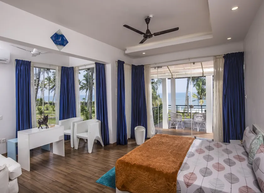 Coconut Cove- Luxury 4BR Beach Villa Varkala - Image 1