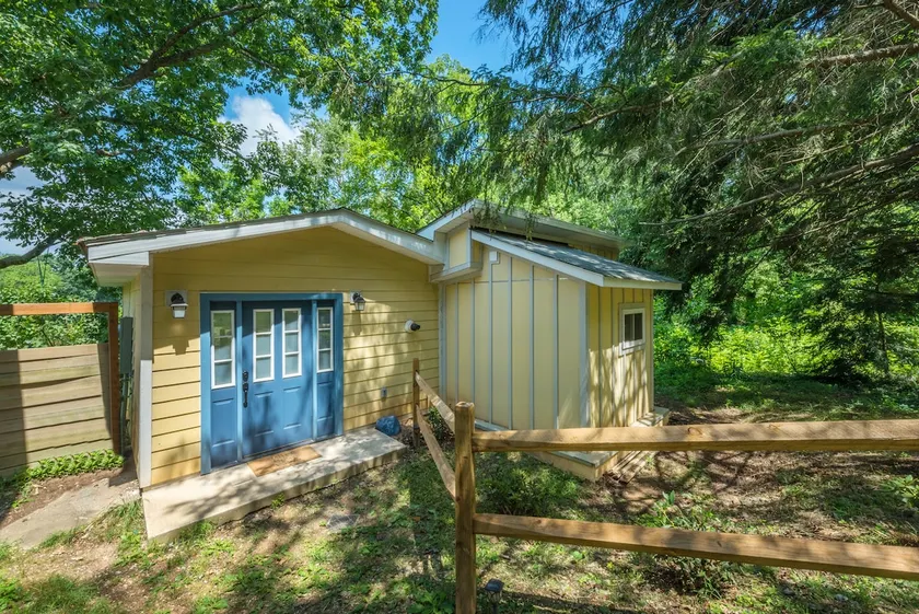 The Blue Door ~guest house - Image 1