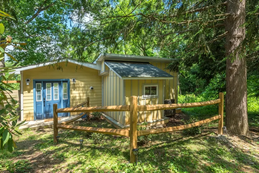 The Blue Door ~guest house - Image 1