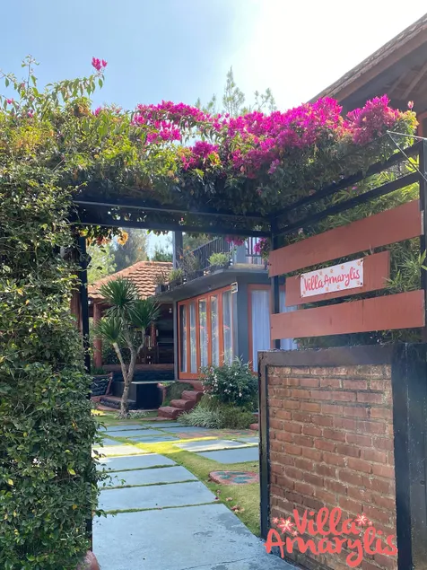Villa Amarylis, Lembang 4 BR W/ Private Pool - Image 1