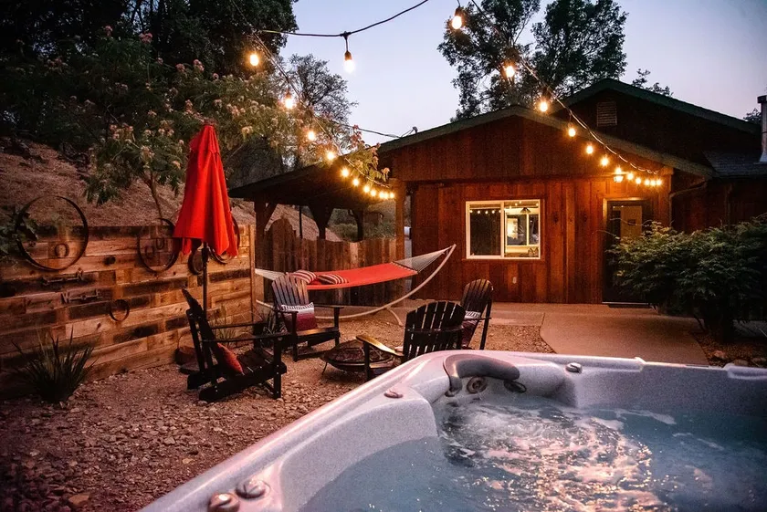 Romance: Hot Tub, Views, Spa Bath, River - Image 1