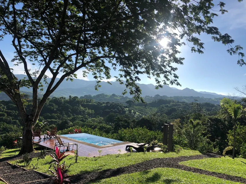 Luxury Jungle Villa. Private, Serene w Starlink! - Image 1