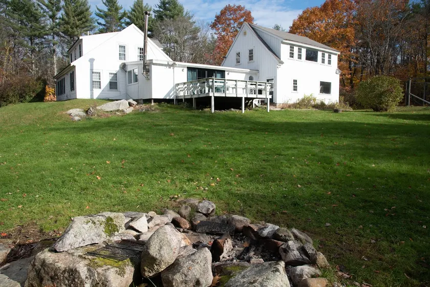 New England Summer at the Farm House by the Lake - Image 1