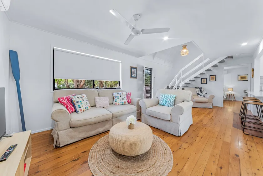 Coastal Cottage - Cannonvale - Image 1