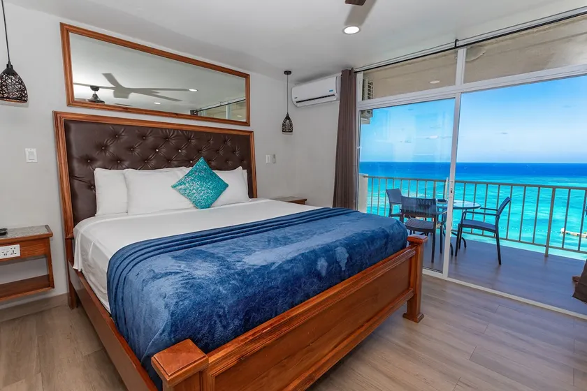 Ocean View Penthouse on the Hip Strip Montego Bay - Image 1