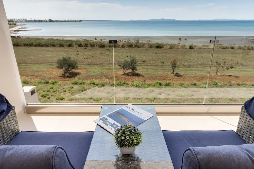 Two bedroom beachfront villa with jacuzzy - SGA3 - Image 1