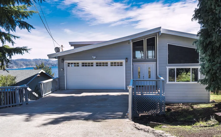 Beautiful Lake View Home w/ Decks - Image 1
