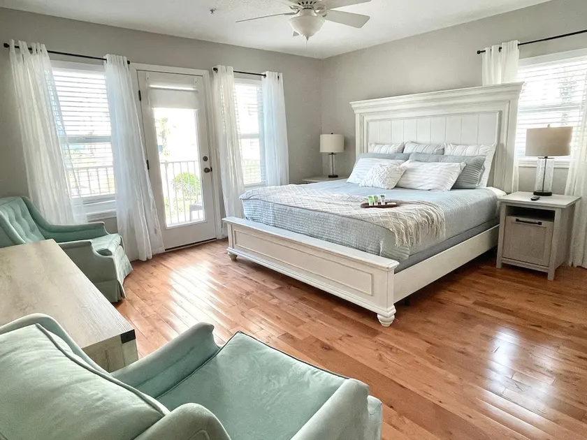 Luxurious Ocean View Getaway!! Entire Home! - Image 1
