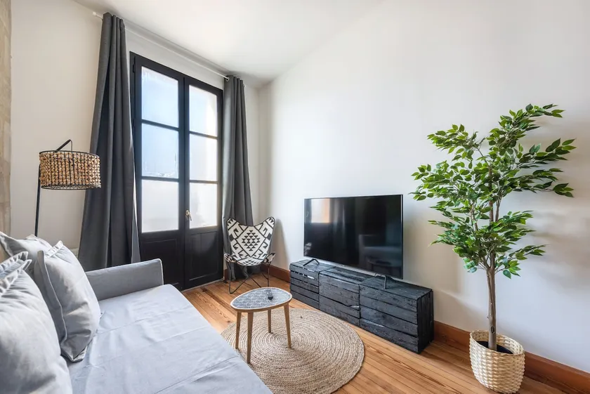 Beautiful apartment in Le Bouscat: ”Le Saint-Michel” - Image 1
