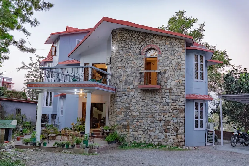 Creekside Villa - Image 1