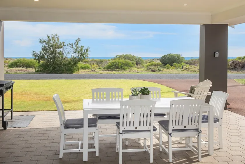  INTO THE BLUE - Beachfront Busselton Holiday Home - Image 1