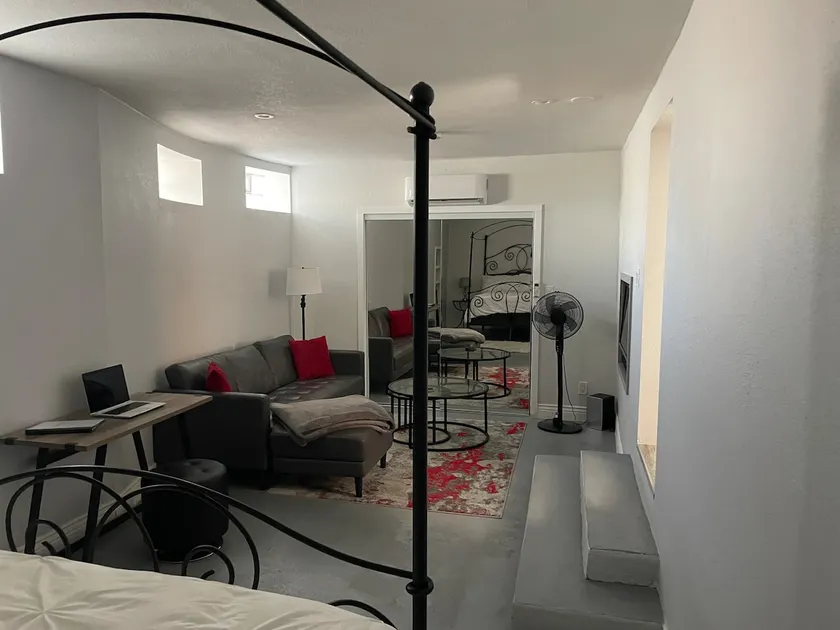 Private suite in Denver w/comfy queen bed - Image 1