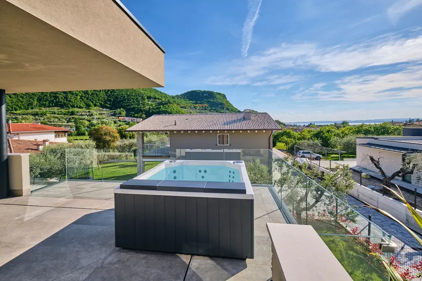 ApartmentsGarda - Aurora Deluxe - Image 1