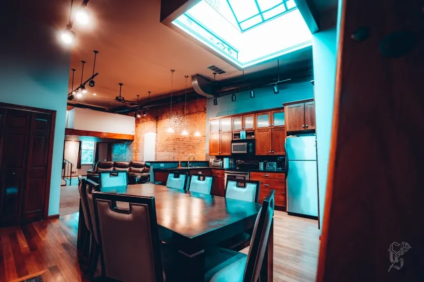Luxury Apartment in Downtown Lapeer - Image 1
